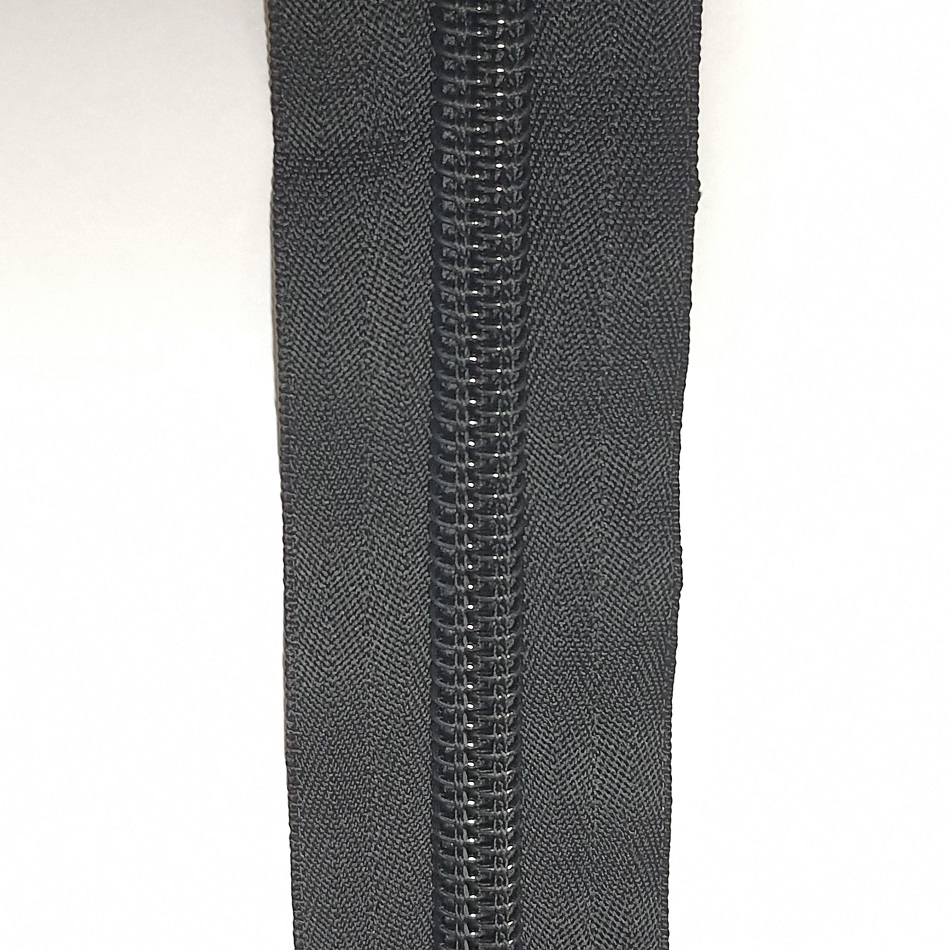 Type 10 Chain Zip - black